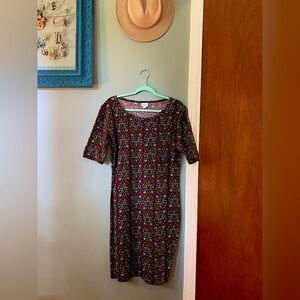 Size XL LulaRoe short sleeve bodycon dress with vintage pattern.